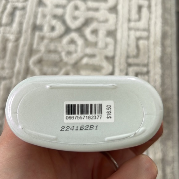 NWT bath and body works lotion - juniper & sage - Picture 3 of 3